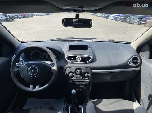 Renault Clio 2012 - фото 15