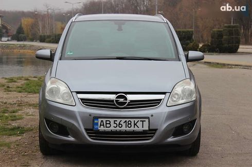 Opel Zafira 2009 - фото 4