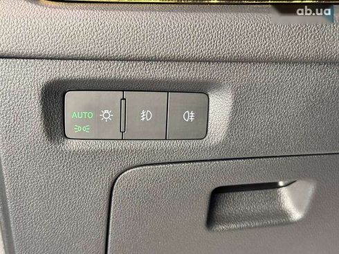 Skoda Octavia 2021 - фото 25