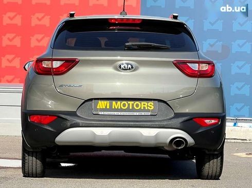 Kia Stonic 2018 - фото 6
