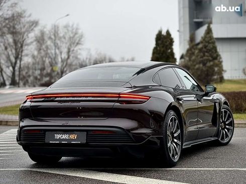 Porsche Taycan 2021 - фото 20