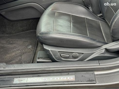 Ford Mustang 2016 серый - фото 18