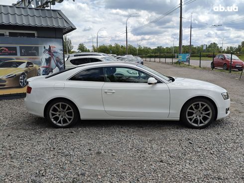 Audi A5 2011 белый - фото 4