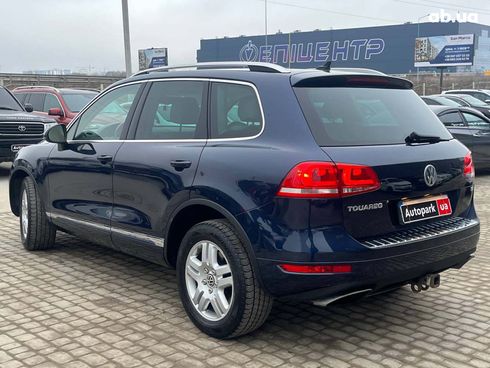 Volkswagen Touareg 2011 синий - фото 8