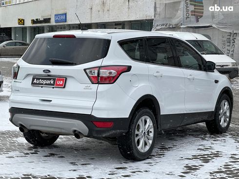 Ford Escape 2017 белый - фото 4