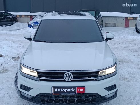 Volkswagen Tiguan 2018 белый - фото 2