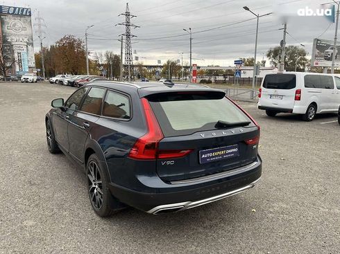 Volvo V90 Cross Country 2020 - фото 10