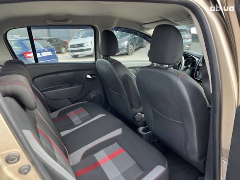 Renault Sandero 2019 бежевый - фото 14