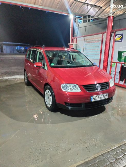 Volkswagen Touran 2003 красный - фото 7