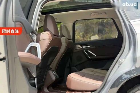 BMW iX1 2023 - фото 9