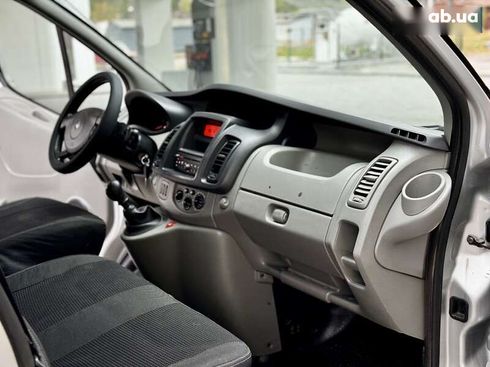 Renault Trafic 2013 - фото 19