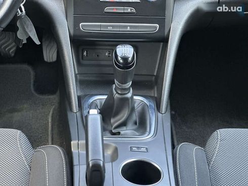 Renault Megane 2018 - фото 27