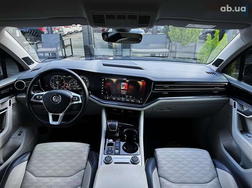 Volkswagen Touareg 2019 - фото 29
