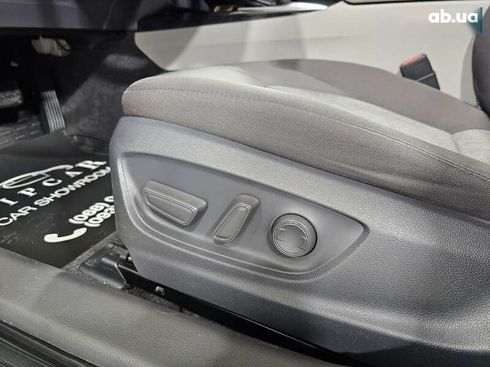 Toyota Camry 2017 - фото 24