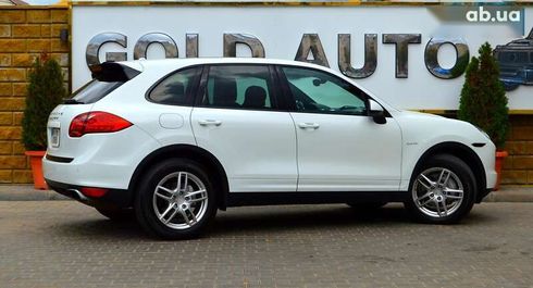 Porsche Cayenne 2012 - фото 18