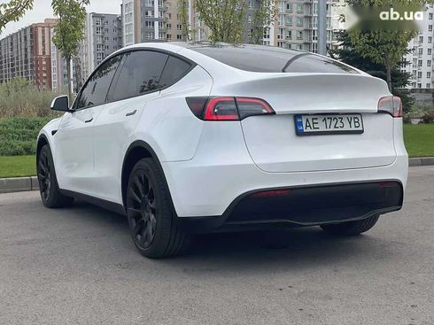 Tesla Model Y 2021 - фото 19