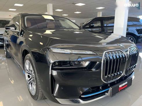 BMW i7 2023 - фото 3