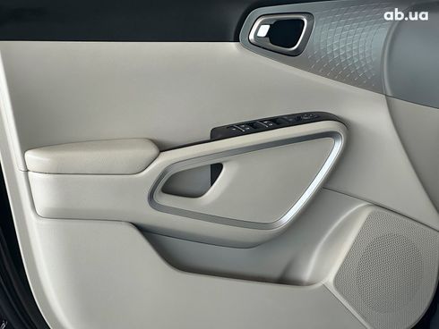 Kia Soul 2022 черный - фото 11