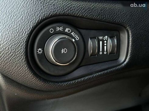 Jeep Renegade 2019 - фото 27