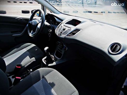 Ford Fiesta 2011 - фото 15