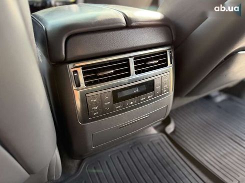 Lexus LX 2010 - фото 26