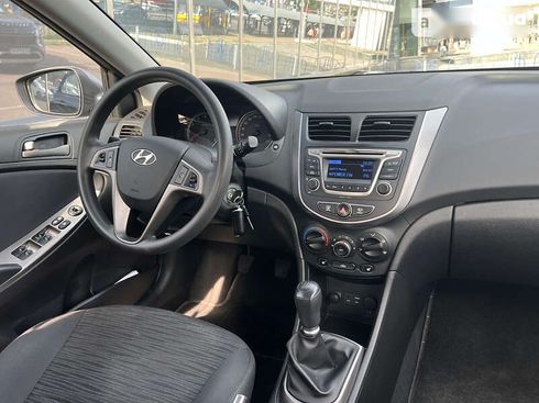 Hyundai Accent 2016 - фото 16