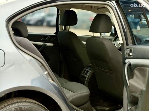Skoda Octavia 2011 серый - фото 15