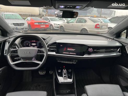Audi Q4 e-tron 2022 черный - фото 36