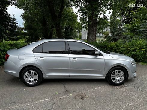 Skoda Rapid 2015 серый - фото 4