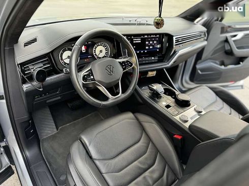 Volkswagen Touareg 2022 - фото 23