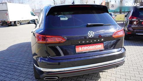 Volkswagen Touareg 2018 - фото 9