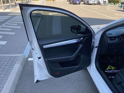 Skoda Octavia 2019 - фото 7