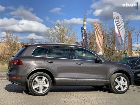 Volkswagen Touareg 2011 - фото 23