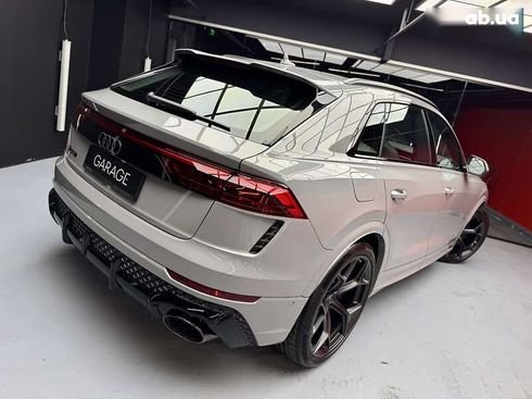 Audi RS Q8 2025 - фото 24