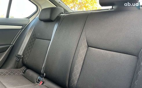Skoda Octavia 2019 - фото 22