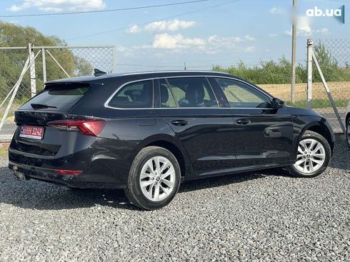 Skoda Octavia 2021 - фото 6