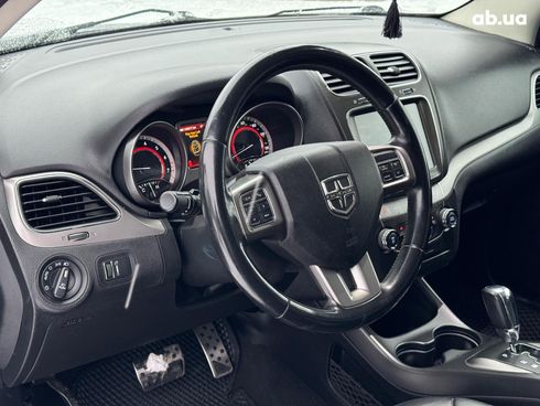 Dodge Journey 2017 серый - фото 15