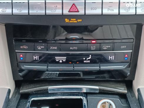 Mercedes-Benz E-Класс 2014 белый - фото 33