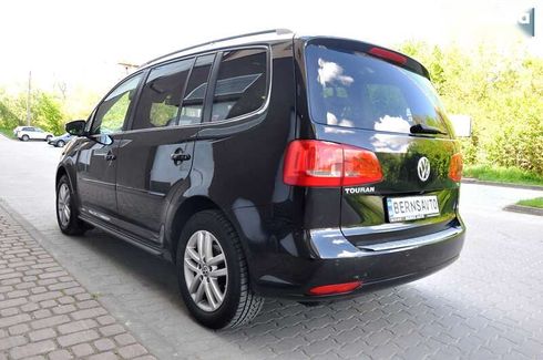 Volkswagen Touran 2012 - фото 3