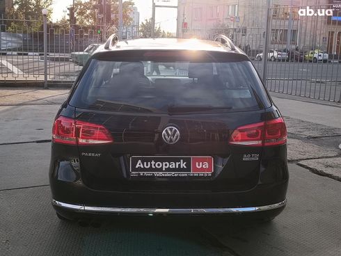 Volkswagen Passat 2011 черный - фото 6
