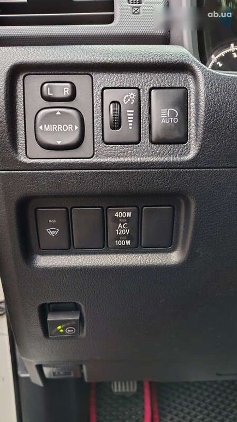 Toyota 4Runner 2019 - фото 24
