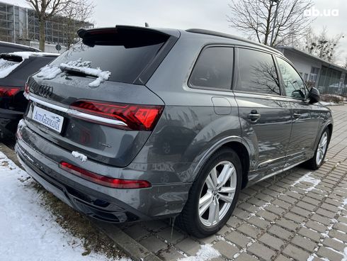 Audi Q7 2020 - фото 20