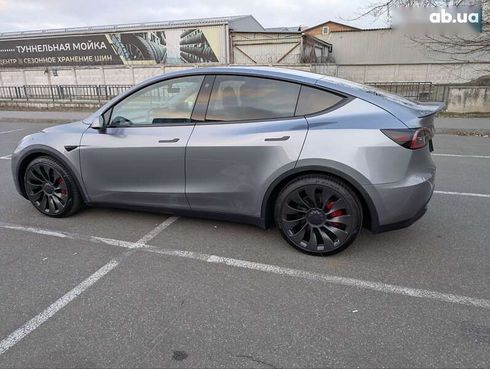 Tesla Model Y 2024 - фото 10