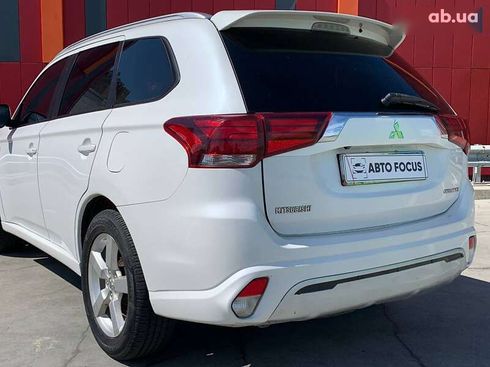 Mitsubishi Outlander 2012 - фото 6