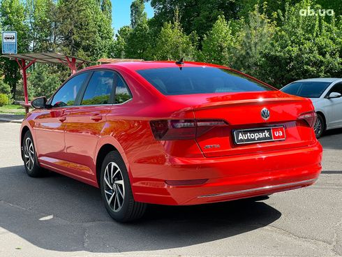 Volkswagen Jetta 2020 оранжевый - фото 12