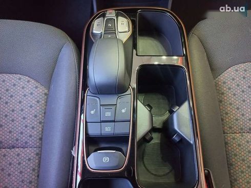 Hyundai Ioniq 2017 - фото 16
