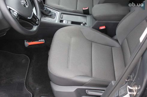 Volkswagen e-Golf 2020 - фото 22