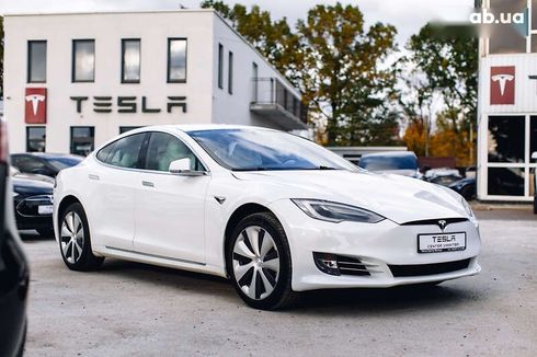 Tesla Model S 2020 - фото 2