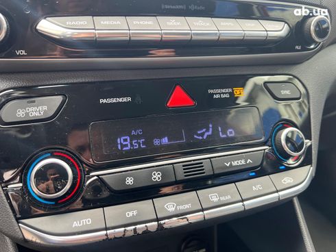 Hyundai Ioniq 2019 красный - фото 32