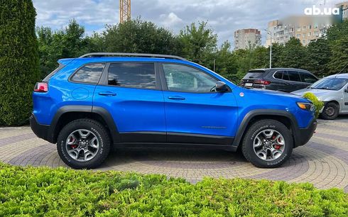 Jeep Cherokee 2019 - фото 8